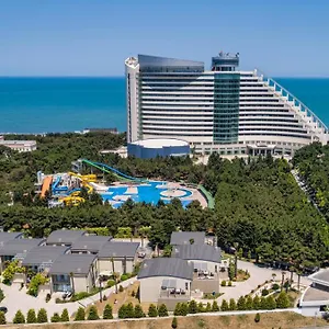 Bilgah Beach Hotel בילגה
