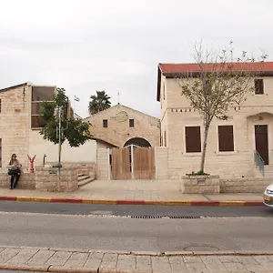 https://al-yakhour-hostel.gethaifahotels.com